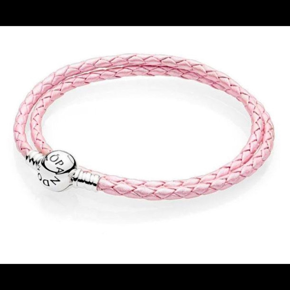 Pandora bracelet pink